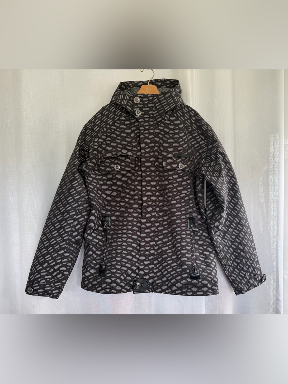 Burton Entourage Men’s XL Insulated Snowboard Ski Jacket Black Geometric
